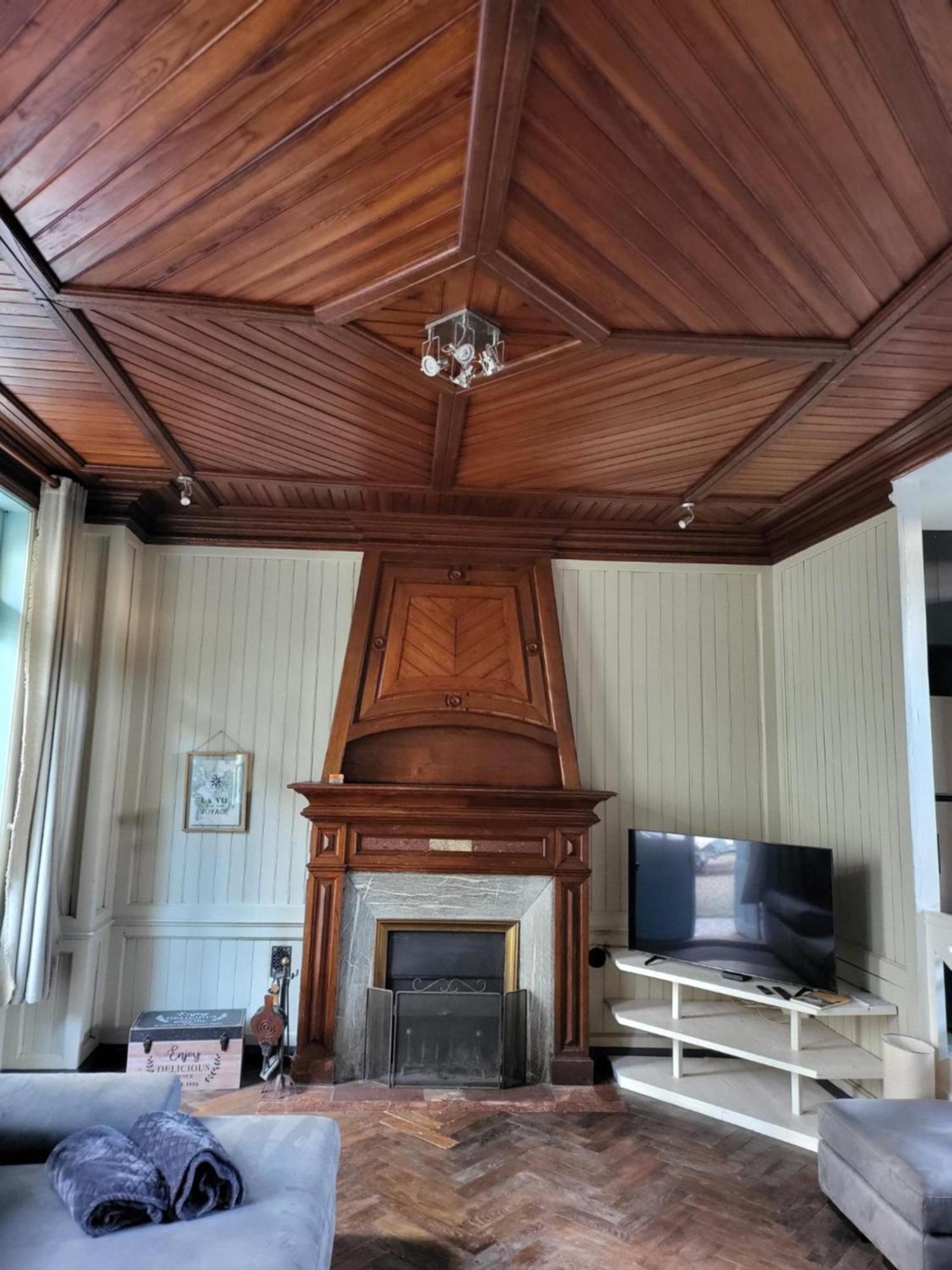 Le Pavillon De L'Intemporelle Bagneres De Bigorre Luaran gambar