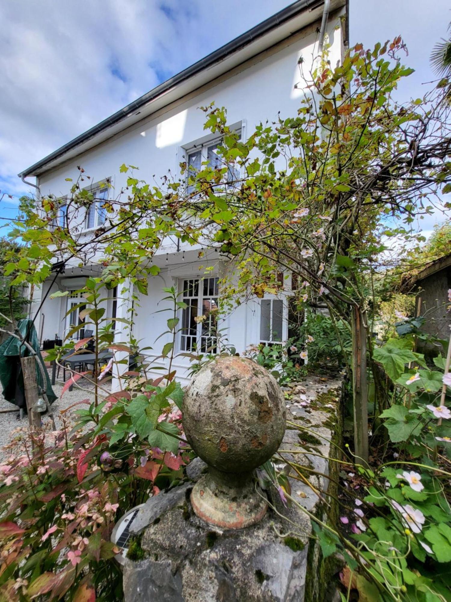 Le Pavillon De L'Intemporelle Bagneres De Bigorre Luaran gambar